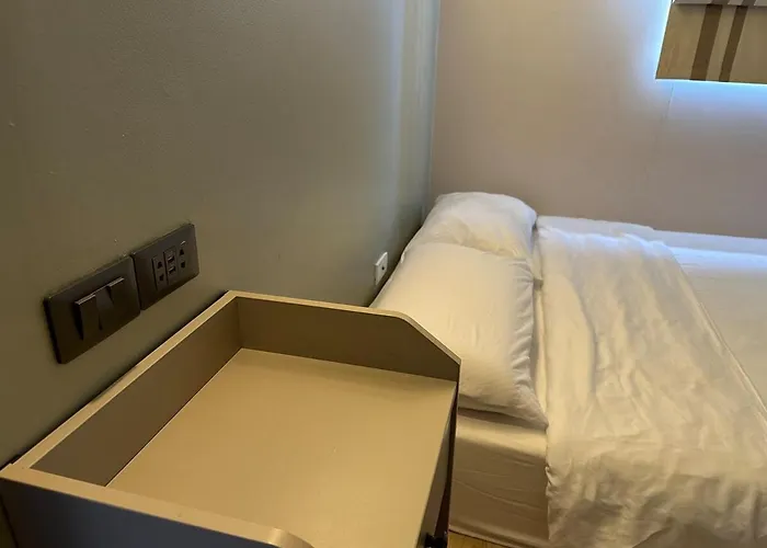 2br In Mandaluyong With Sunrise View, 65 Inch Oled Tv And Disneyplus