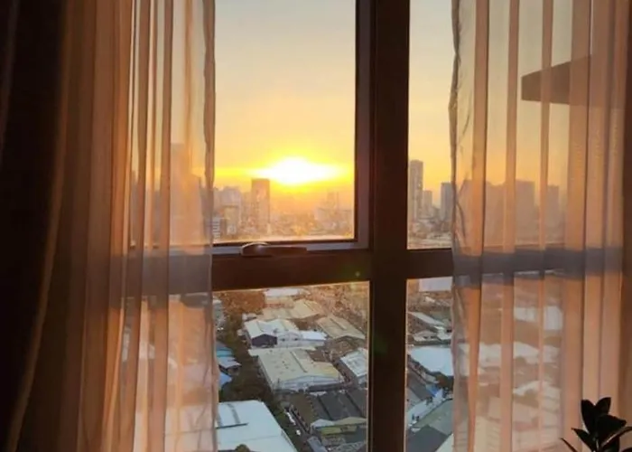 2br In Mandaluyong With Sunrise View, 65 Inch Oled Tv And Disneyplus